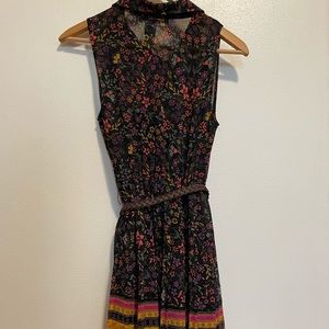 Summer flowers prints dress.